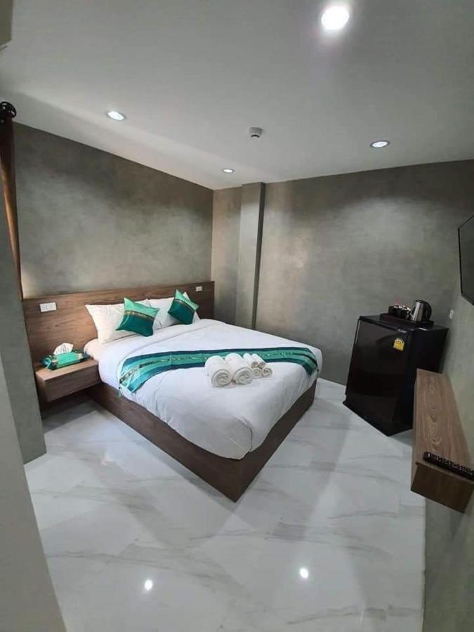 Puak Taem Boutique Hotel Chiang Mai Exterior photo