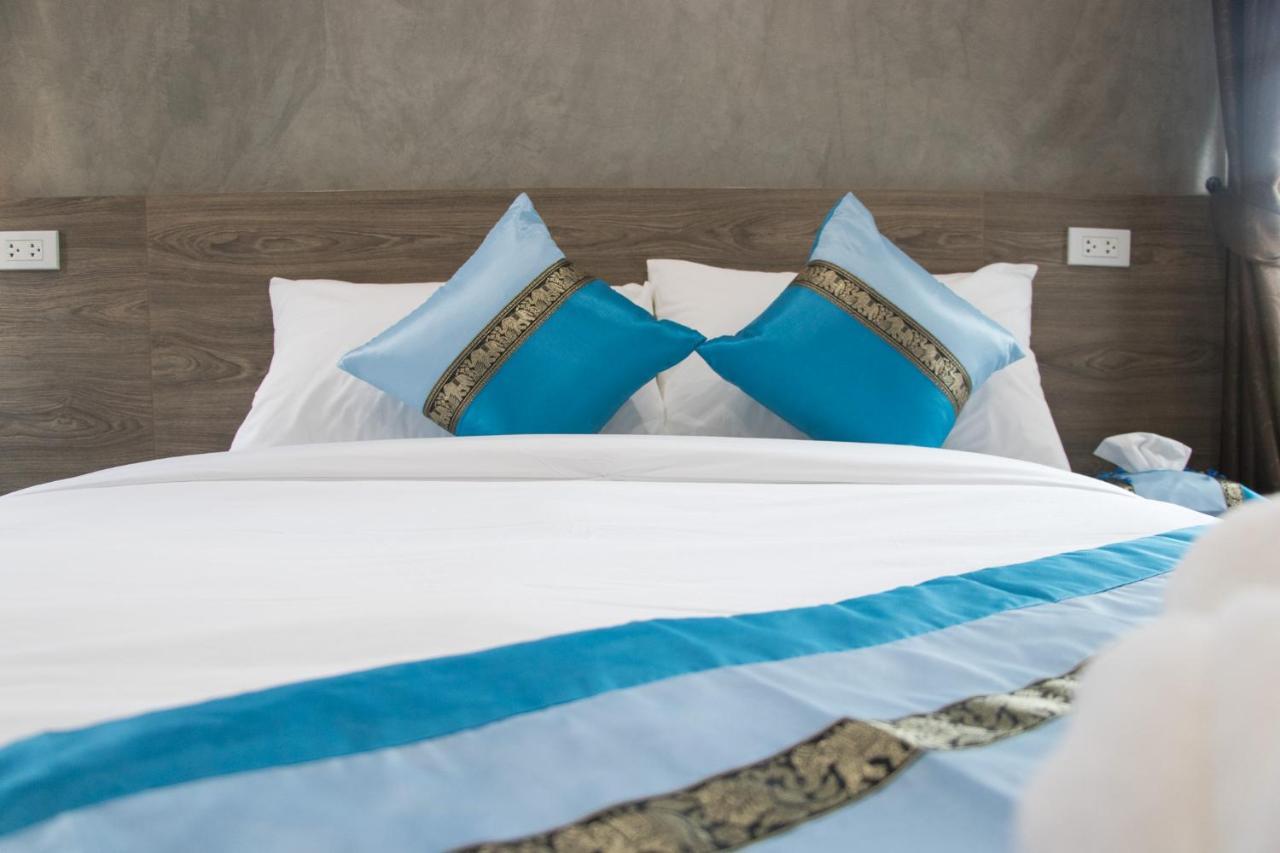 Puak Taem Boutique Hotel Chiang Mai Exterior photo